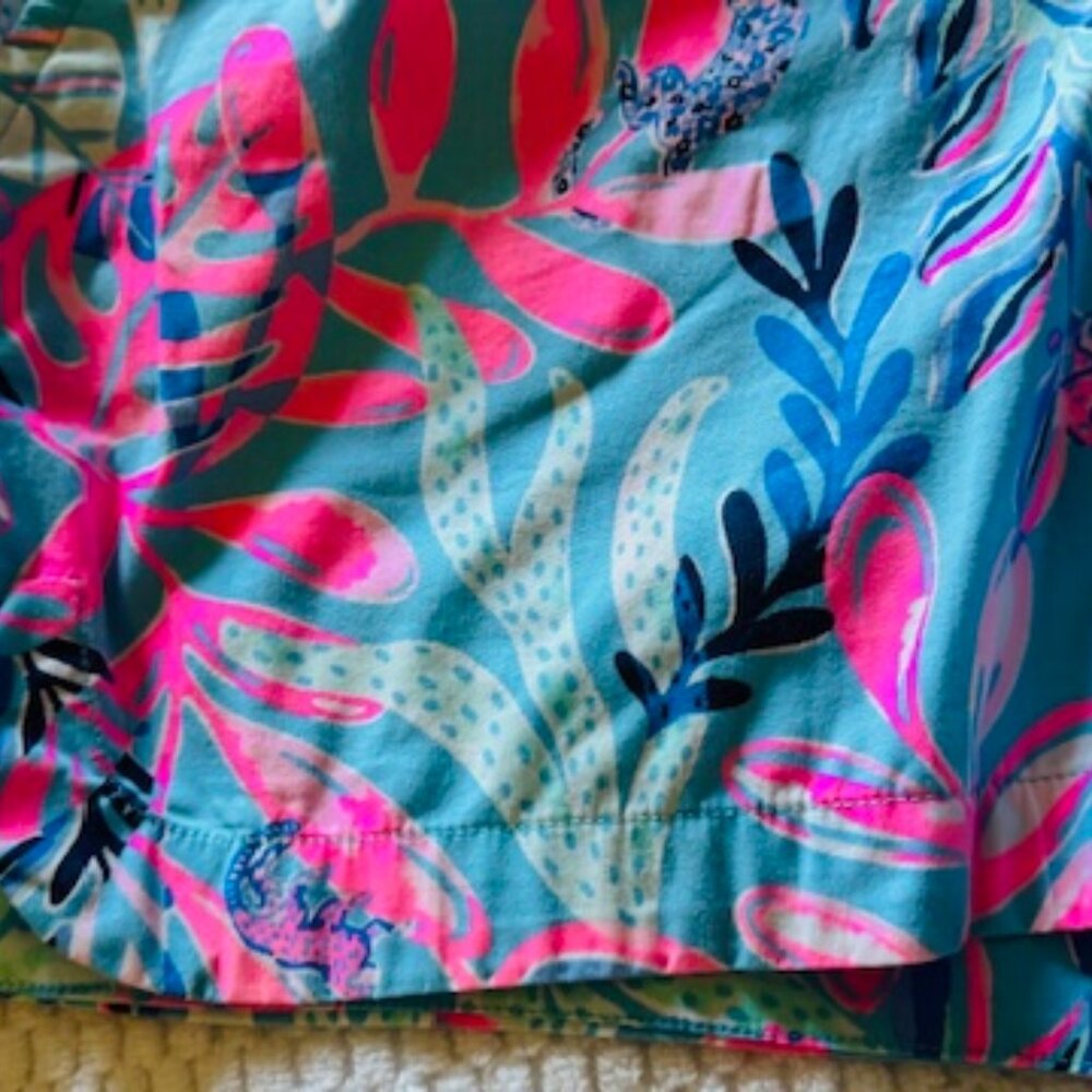 NWT Lilly Pulitzer Sunrise Bay Ocean View Shorts M You've Been Spotted Porto Blu - Picture 8 of 8